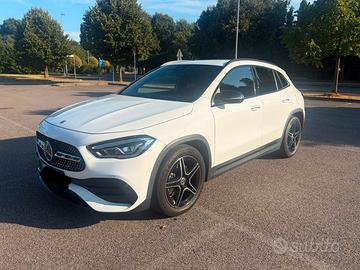 GLA 200 D Premium Amg Line