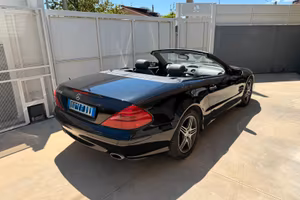 Mercedes SL 350 cabrio d’epoca gommata