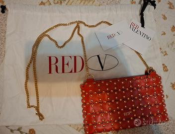 Valentino Red pochette