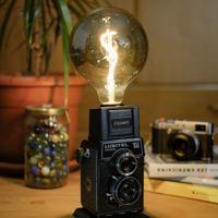Lampada artigianale macchina fotografica