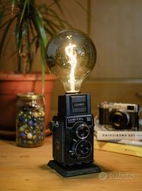 Lampada artigianale macchina fotografica
