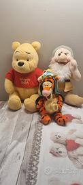tre peluches Disney varie dimensioni