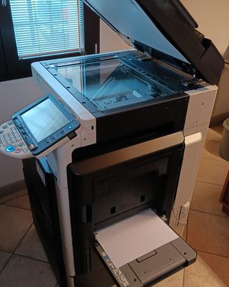  Scanner/Fotocopiatore laser a colori BizhubC220