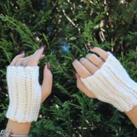 Guanti senza dita, fatti a mano all'uncinetto