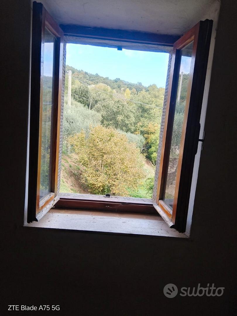 CASALE CON TERRENO E LAGHETTO FRA UMBRIA E TOSCANA - Vista 5