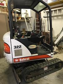 Miniescavatore Bobcat 322