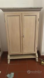 Mobiletto portatelefono