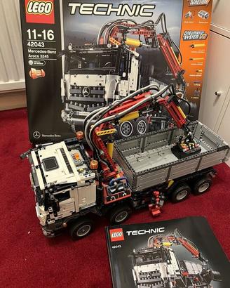 LEGO TECHNIC: Mercedes-Benz Arocs 3245 (42043)