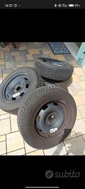 Gomme invernali Nokian 195 65 r 15 91h
