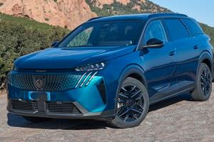 "Peugeot 5008 Hybrid 136 e-DCS6 come nuova"