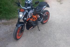 ktm duke 390