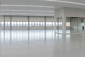 Capannone/Magazzino 900 mq con rampa carrabile
