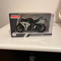 Modellino moto CBR