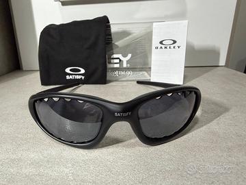 Oakley Straight Jacket 99