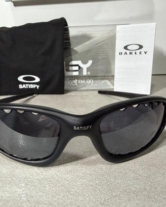 Oakley Straight Jacket 99