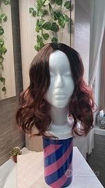 Parrucca Sintetica Corta Ondulata 