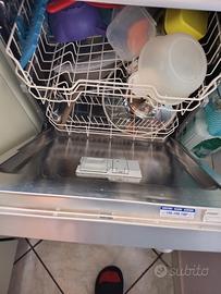 lavastoviglie indesit