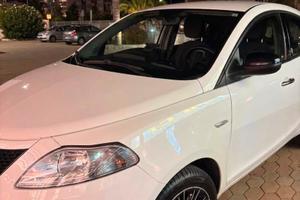 Lancia Ypsilon 1.2 benzina GPL  Aprile 2019 
