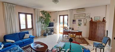 4 LOCALI A FROSINONE
