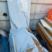 Piastrelle effetto marmo calacatta