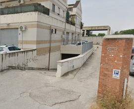 Box auto con serranda elettrica