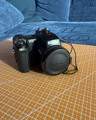Fotocamera Nikon Coolpix 5700 + CF 1GB