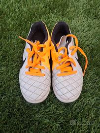 Scarpe da calcio Nike n. 30