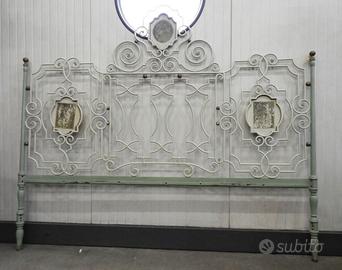 Testiera letto in ferro dipinto a mano