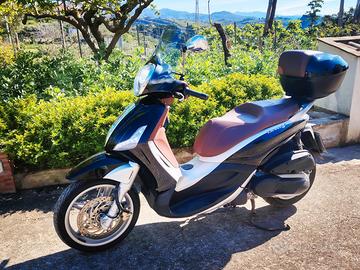 Piaggio Beverly 350