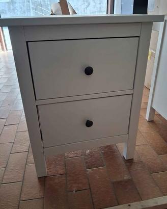 Coppia Comodini Ikea Hemnes