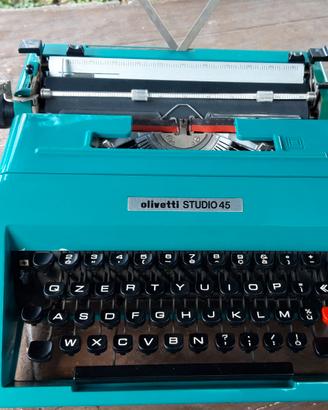 Macchina da scrivere olivetti STUDIO 45