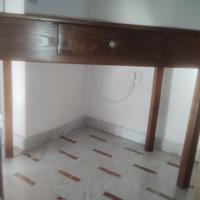 Tavolinetto in legno