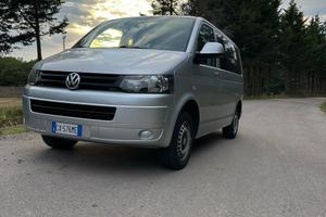 Volkswagen Caravelle Multivan T5 9 Posti
