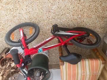 Mtb bimbo Specialized hotrock 16
