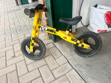 Bicicletta bimbo senza pedali Chicco