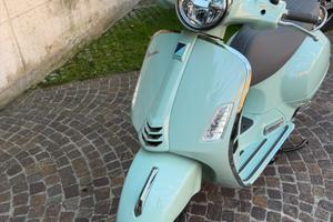 Vespa GTS 125
