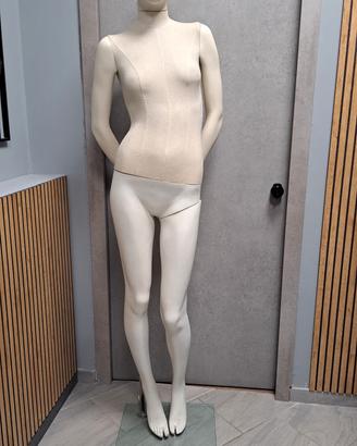 Manichino donna usato