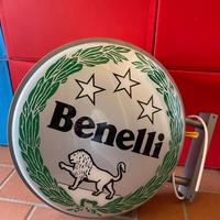 Insegna Benelli