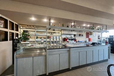 GFP - BAR PIZZERIA CUCINA CON IMMOBILE