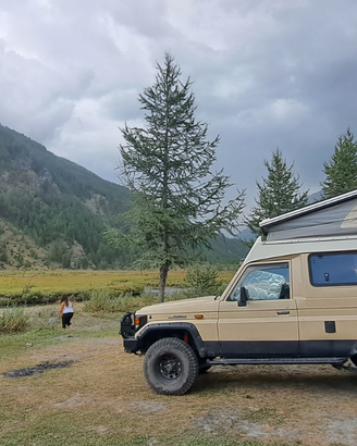 Toyota land cruiser HZJ 78 camper 4x4