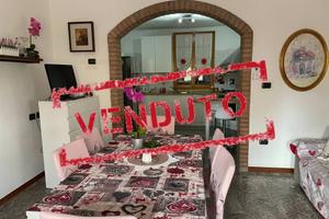 Villa di 184 m² con 5 locali e box auto doppio a C
