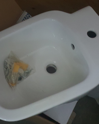 Bidet sospeso rak