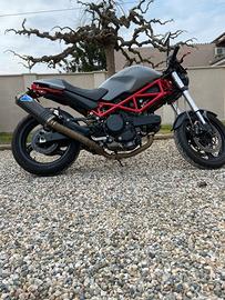 Ducati Monster 695