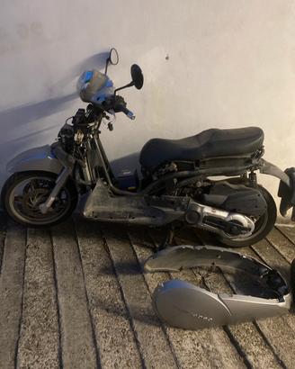 Ricambi Aprilia Scarabeo