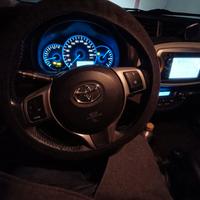 Toyota Yaris Hybrid 2013 – ricambi originali