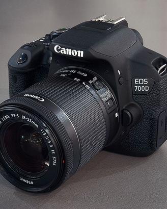 CANON EOS 750 D + 2 OBBIETTIVI