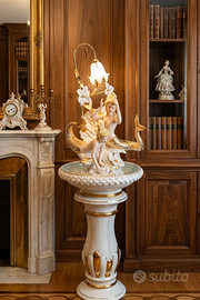 Splendida Fontana con Lampada in Porcellana di Cap