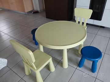 Set Ikea Mammut, tavolino + 2 sedie + 2 sgabelli