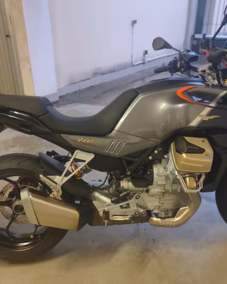 Moto Guzzi V100 S Mandello