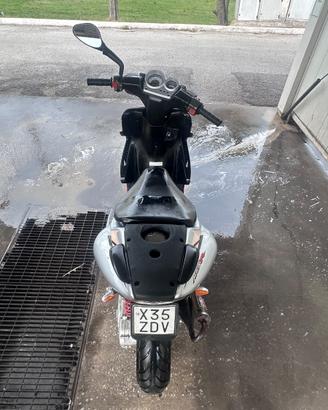 Aerox-Yamaha 50cc